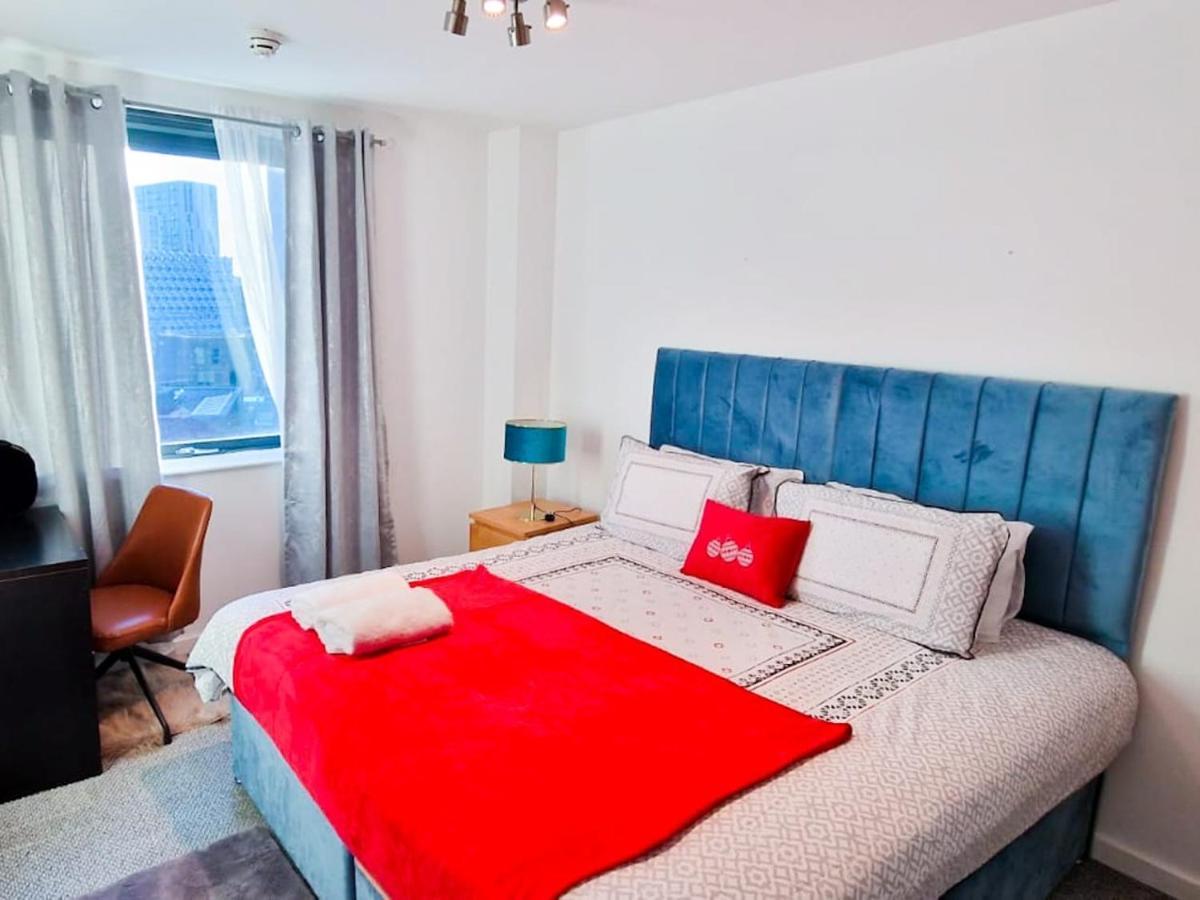 Lovely 2-Bedroom Apartment, Free Parking Manchester Dış mekan fotoğraf